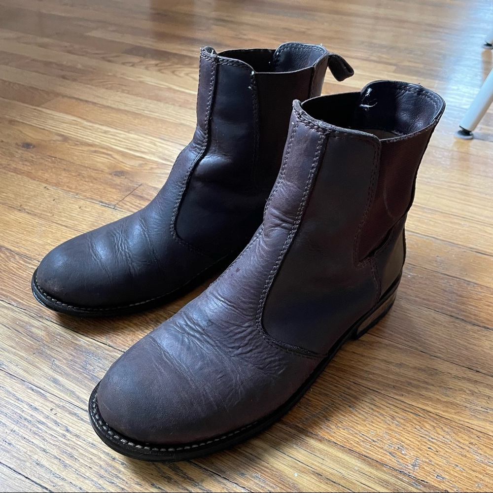 Kodiak Alma Dark Brown Chelsea Boot
